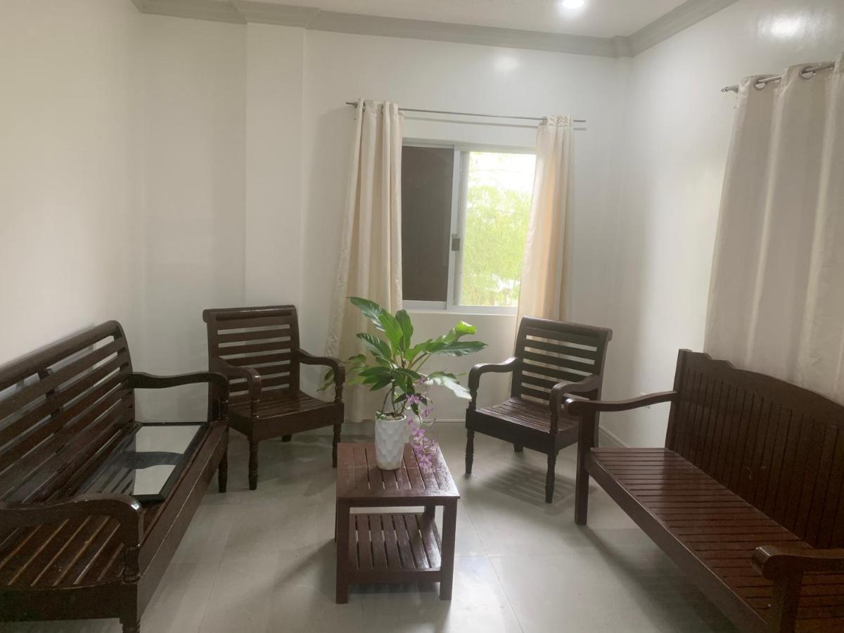 Soul Travellers Dagatan Guesthouse Badian Exterior foto